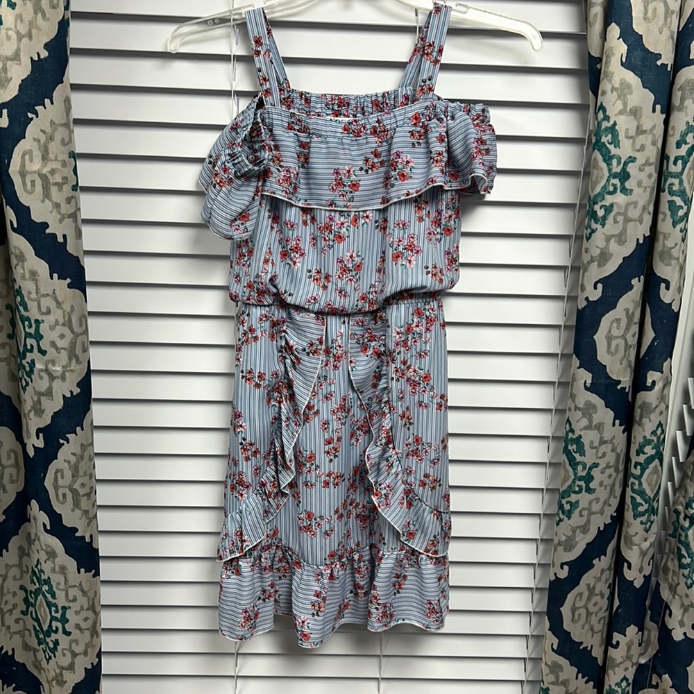 Little girls size 16 off the shoulder dress
